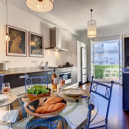 Nestor&jeeves - Herold Riviera Terrasse - Central - Residential Area - Spacious
